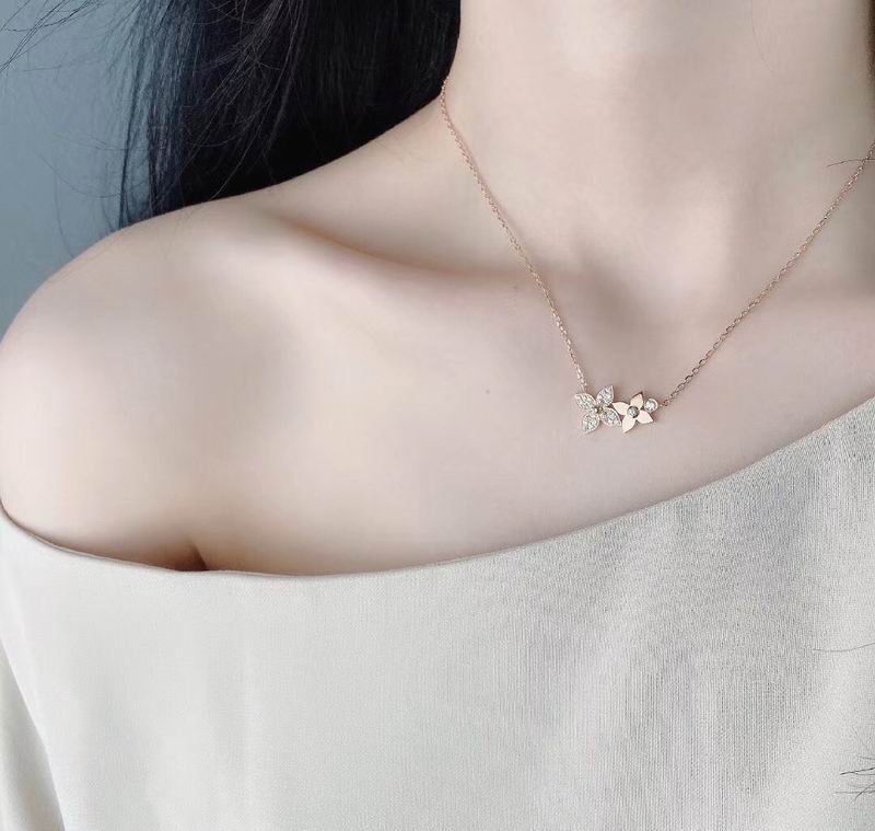 LV Necklace 03lyr573