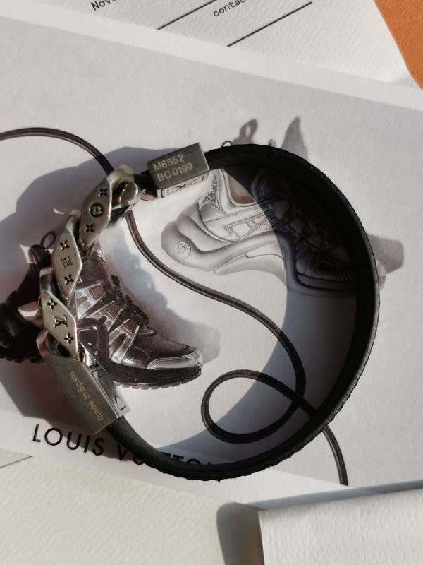 LV Bracelet 03lyr522