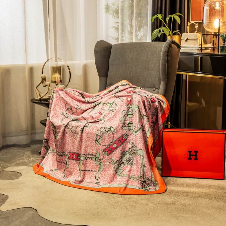 Hermes 1.5x1.5m 1.5x2.0m 2.0x2.3m 52