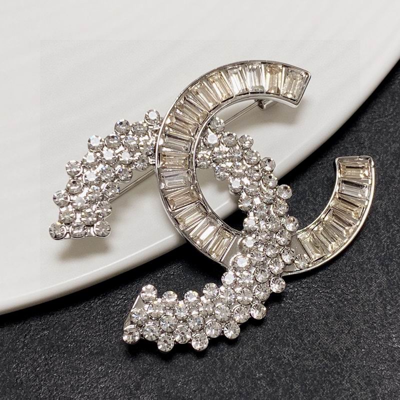 Chanel Brooch 1lyx41