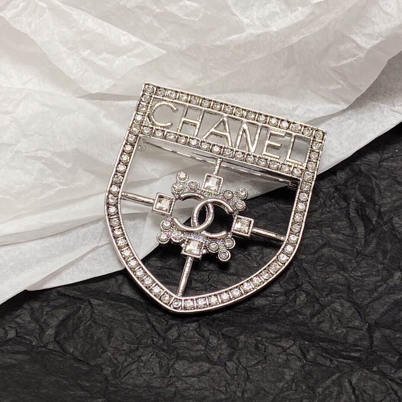 Chanel Brooch 1lyx59