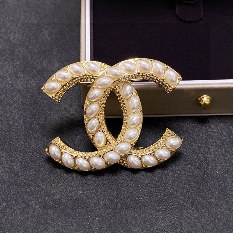 Chanel Brooch 1lyx78