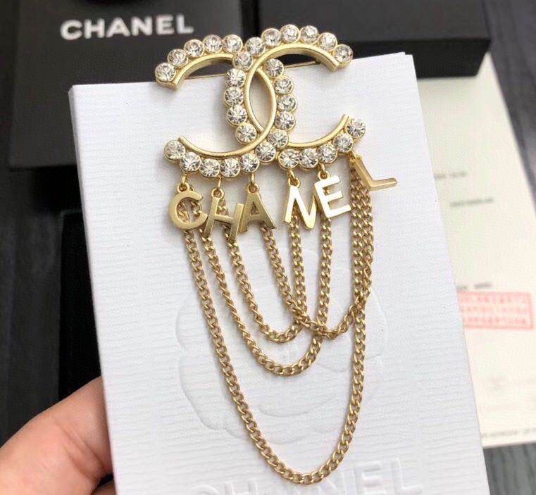 Chanel Brooch 1lyx88