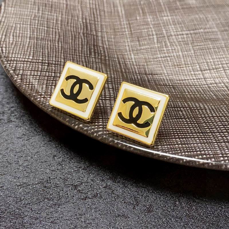 Chanel earing 1lyx359