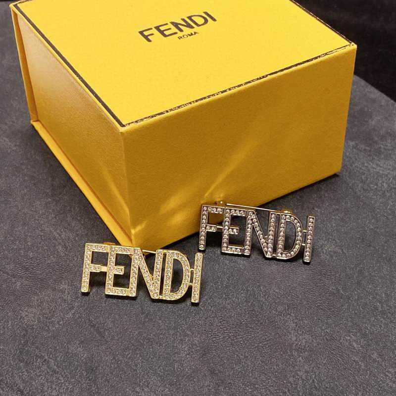 Fendi brooch 0725