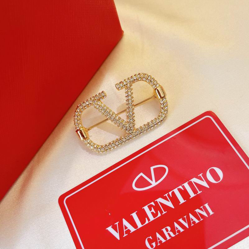Valentino brooch 0729