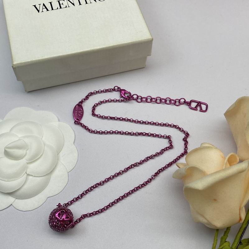 Valentino necklace 0729