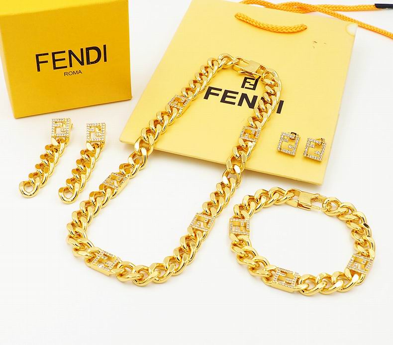 Fendi suits 1012