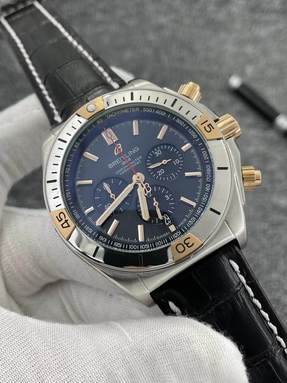 Super Chronomat机械计时系列