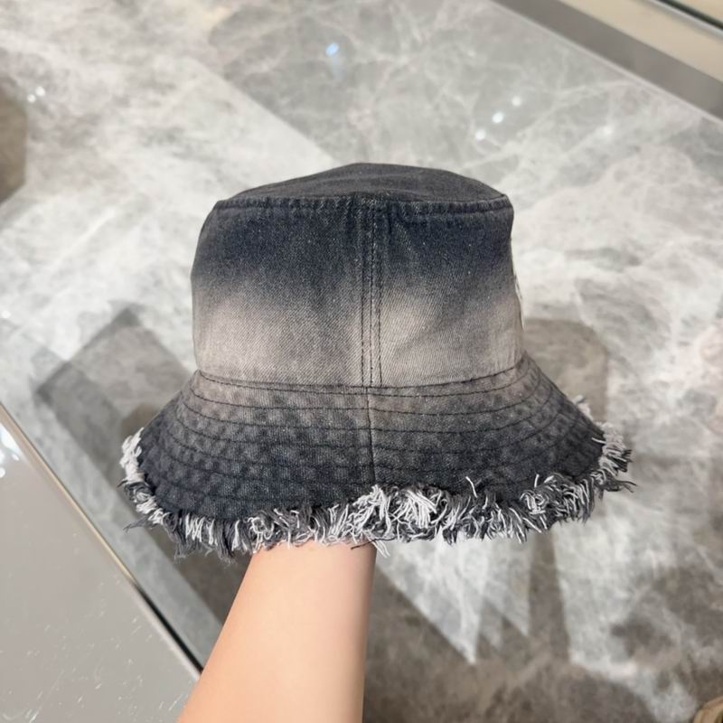Balenciaga hat 010736