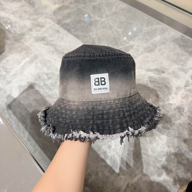 Balenciaga hat 010736