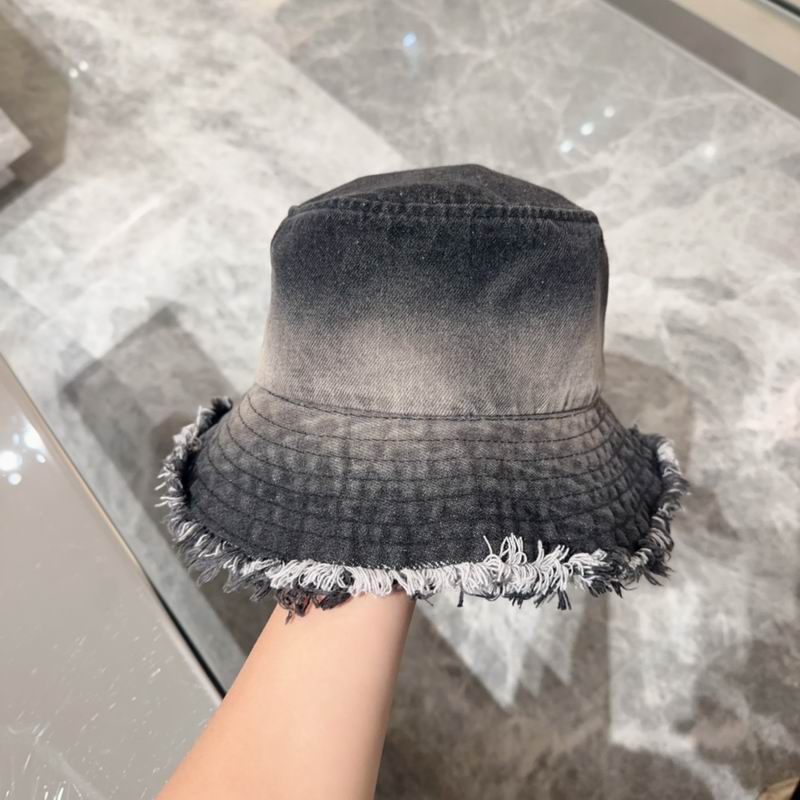 Balenciaga hat 010736