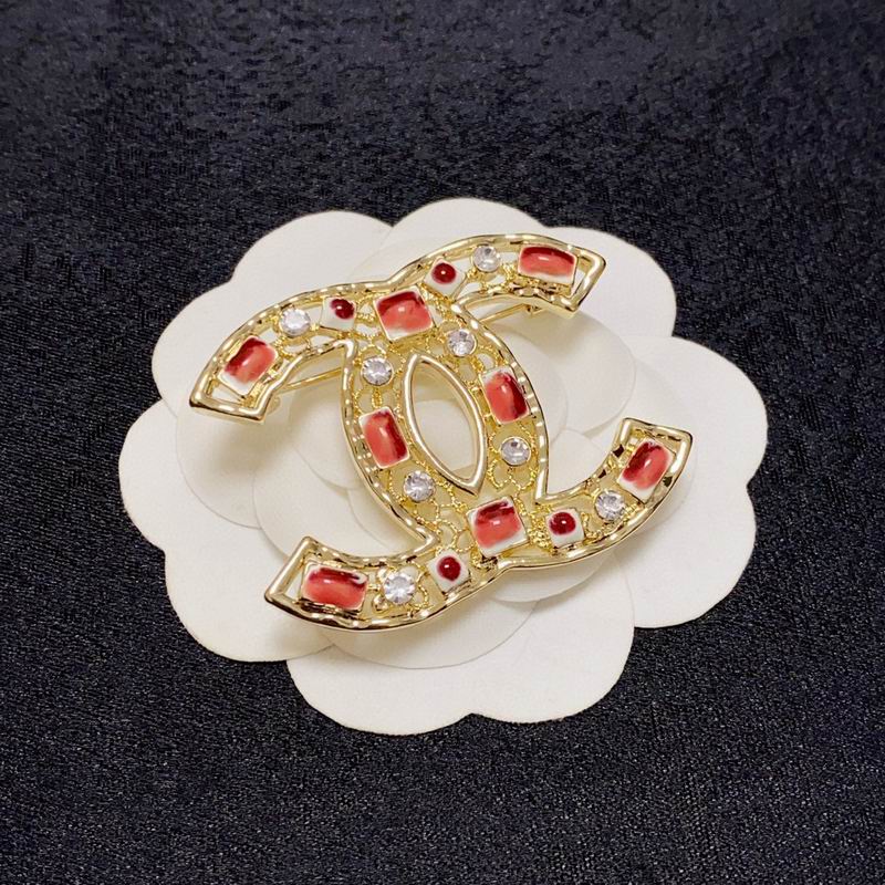 Chanel Brooch 1lyx1
