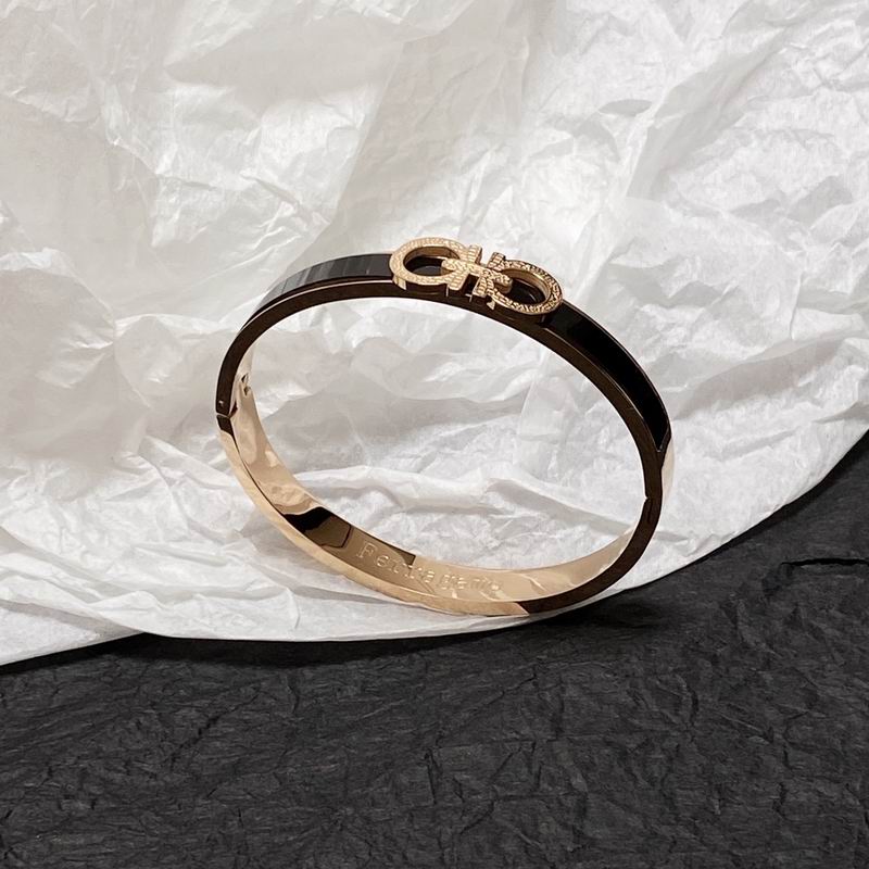 Ferragamo bracelet lyr1 0227