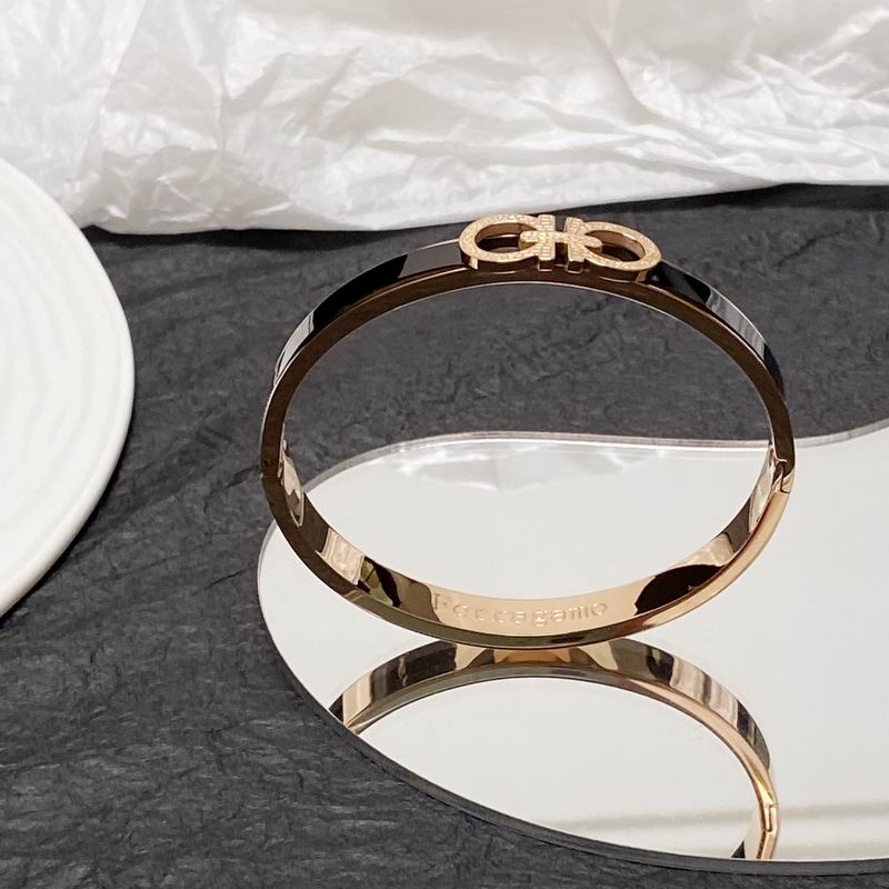 Ferragamo bracelet lyr1 0227