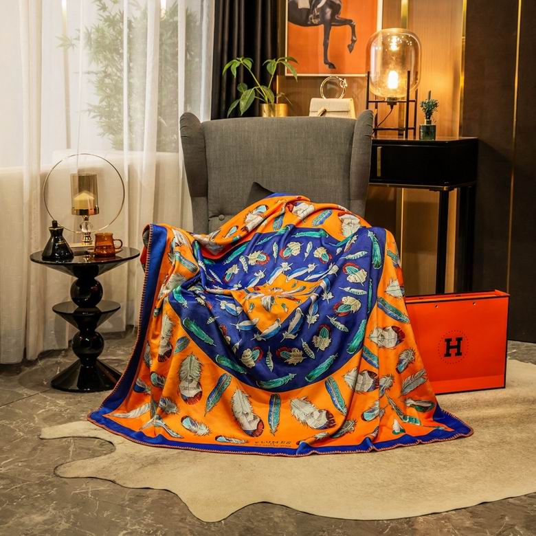 Hermes 1.5x1.5m 1.5x2.0m 2.0x2.3m 47
