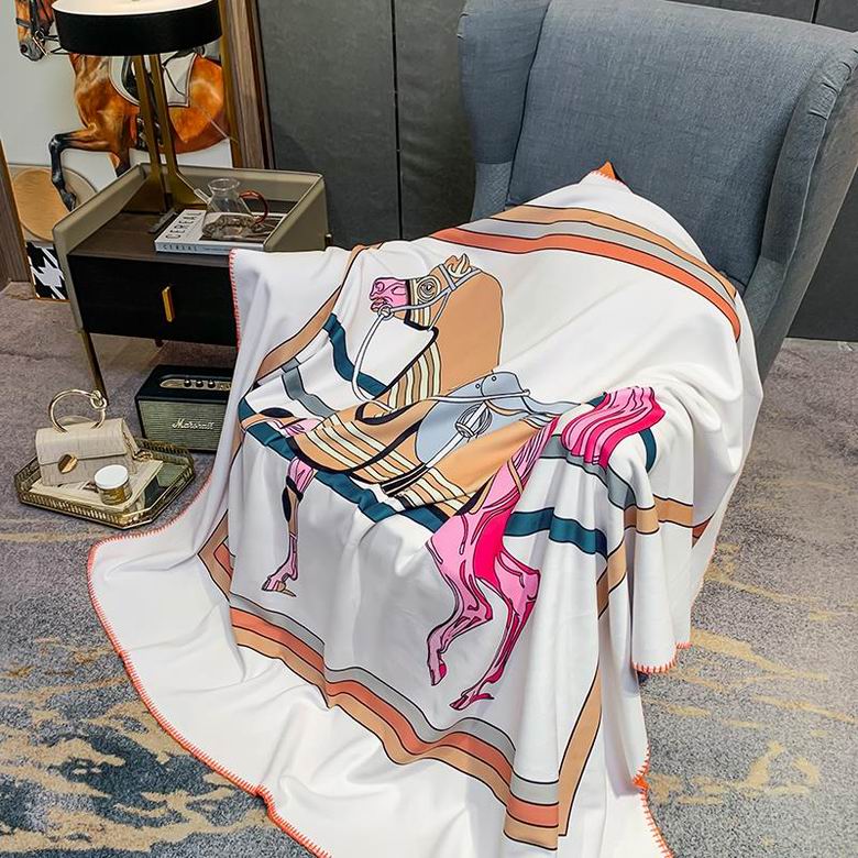 Hermes 1.5x1.5m 1.5x2.0m 2.0x2.3m 45