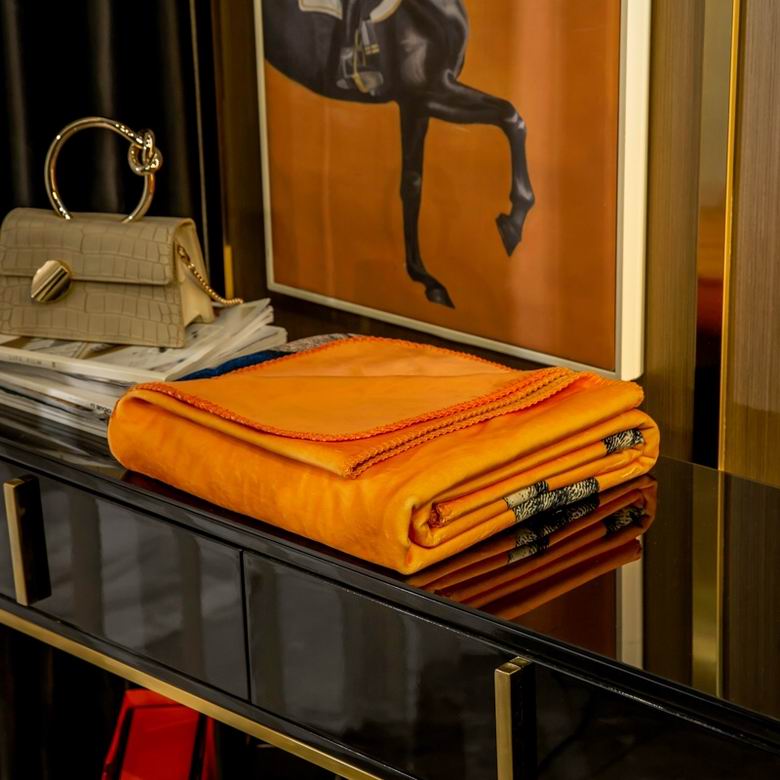 Hermes 1.5x1.5m 1.5x2.0m 2.0x2.3m 48