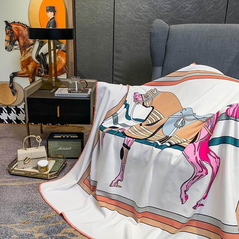Hermes 1.5x1.5m 1.5x2.0m 2.0x2.3m 45