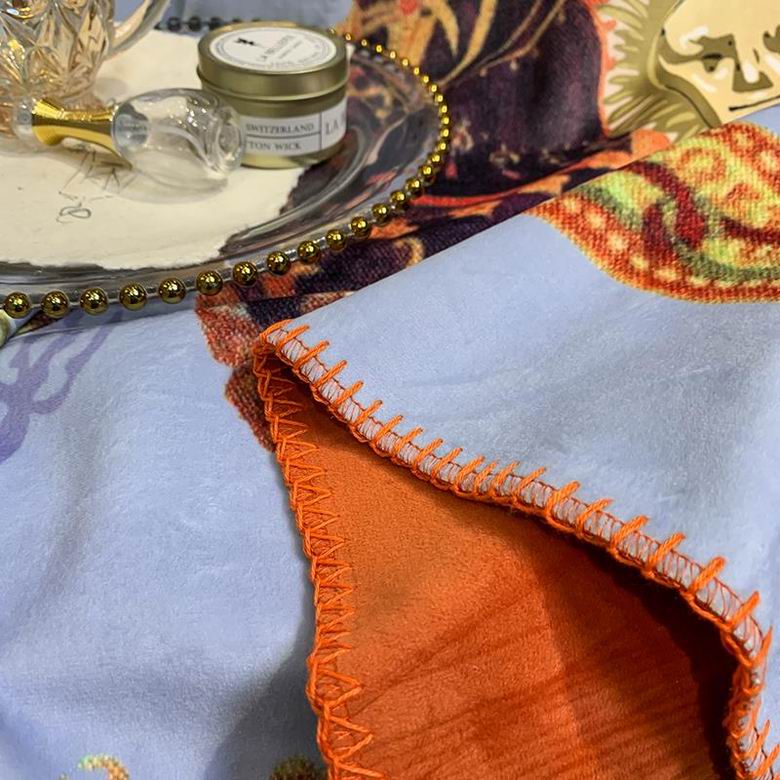 Hermes 1.5x1.5m 1.5x2.0m 2.0x2.3m 46