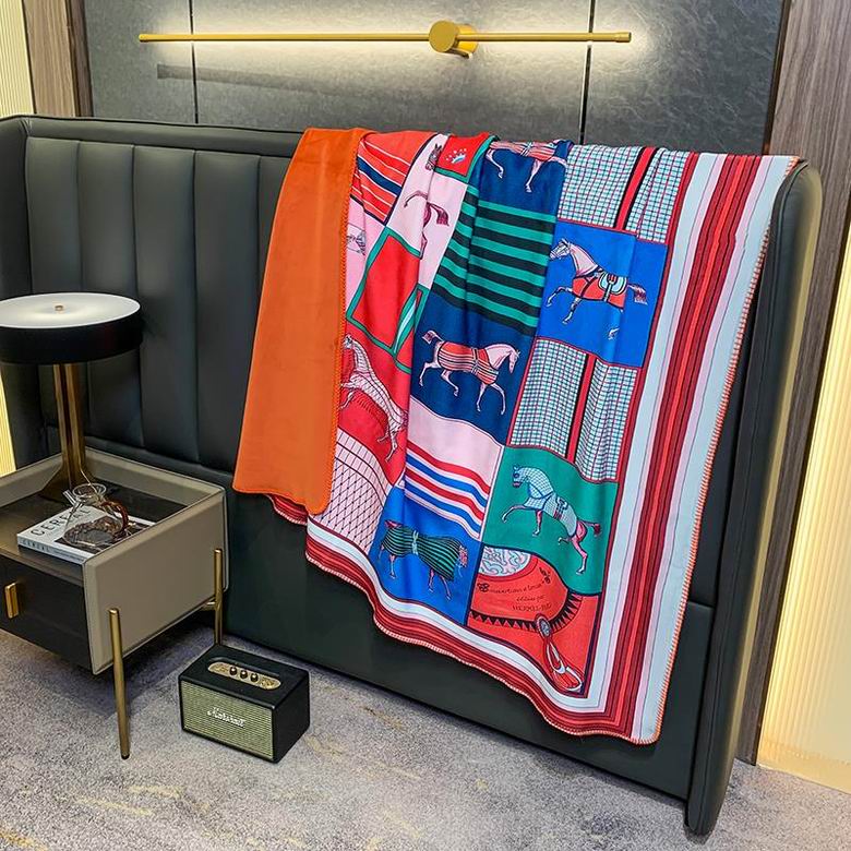 Hermes 1.5x1.5m 1.5x2.0m 2.0x2.3m 40