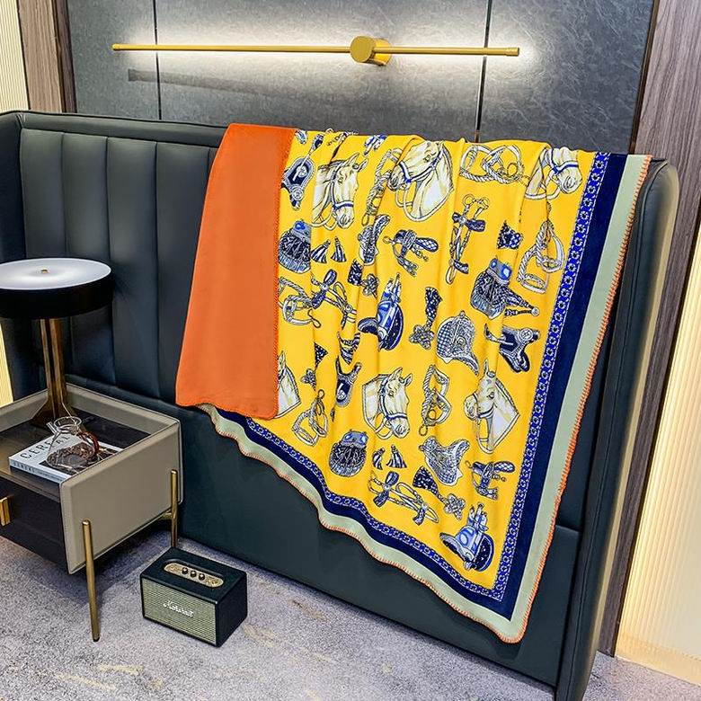 Hermes 1.5x1.5m 1.5x2.0m 2.0x2.3m 44