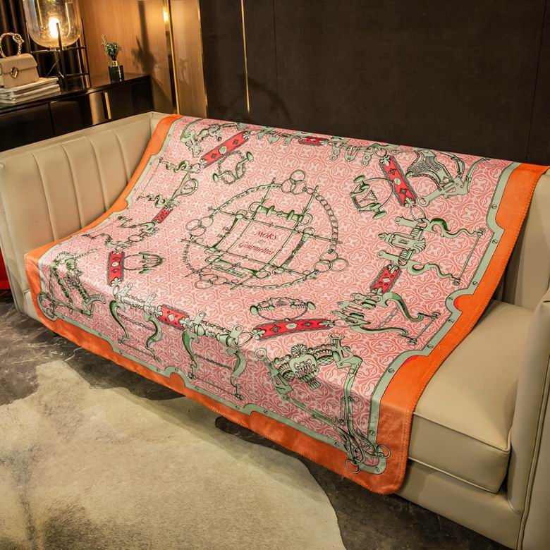 Hermes 1.5x1.5m 1.5x2.0m 2.0x2.3m 52