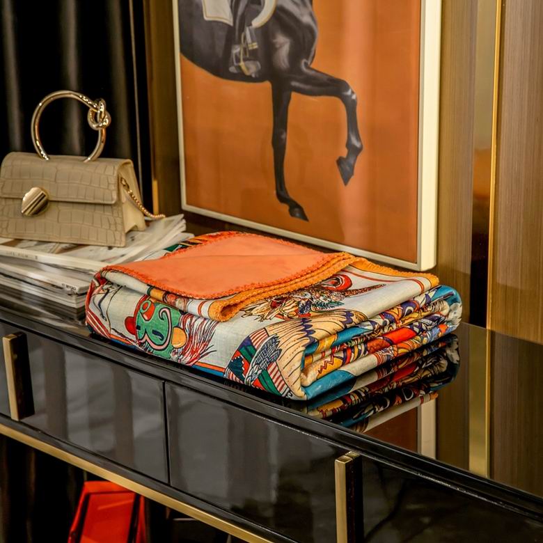Hermes 1.5x1.5m 1.5x2.0m 2.0x2.3m 50