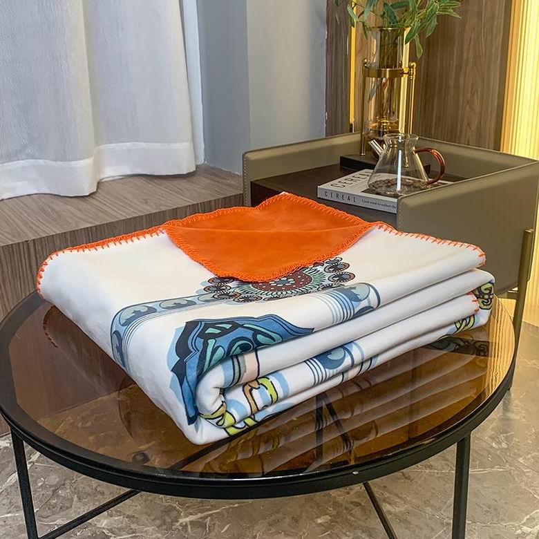 Hermes 1.5x1.5m 1.5x2.0m 2.0x2.3m 43