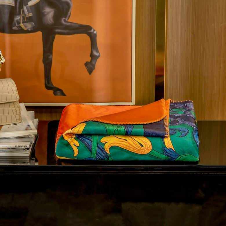 Hermes 1.5x1.5m 1.5x2.0m 2.0x2.3m 49