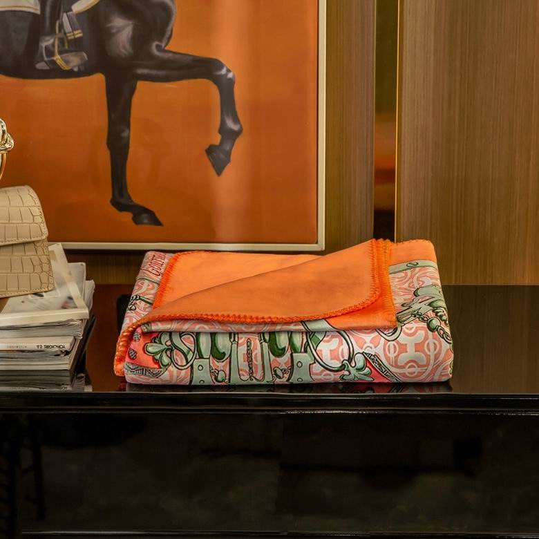 Hermes 1.5x1.5m 1.5x2.0m 2.0x2.3m 52