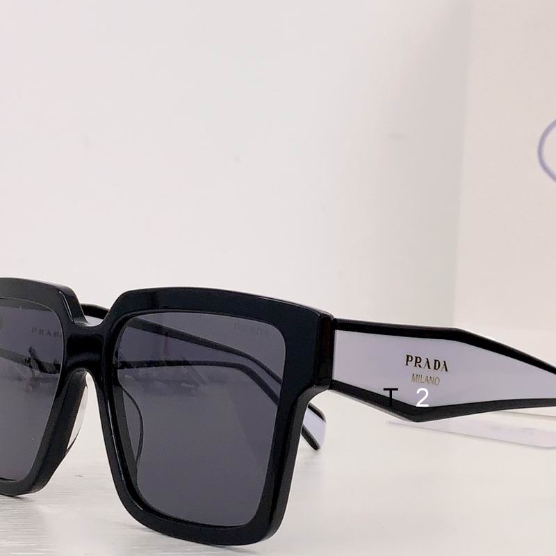 Prada 0103 55 18-145 b