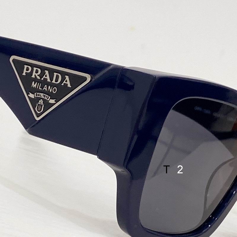Prada 0103 b