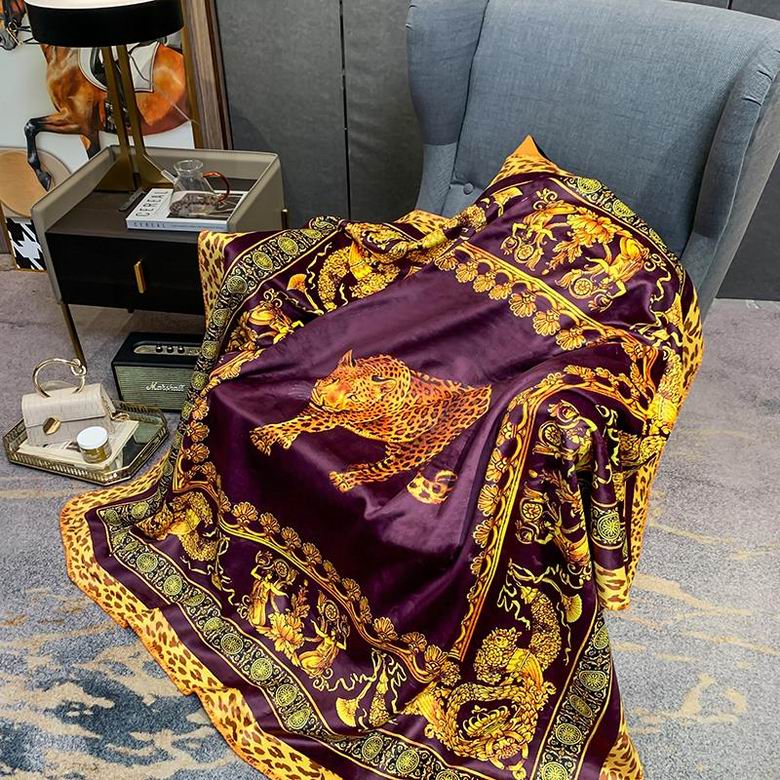 Versace 1.5x1.5m 1.5x2.0m 2.0x2.3m 31