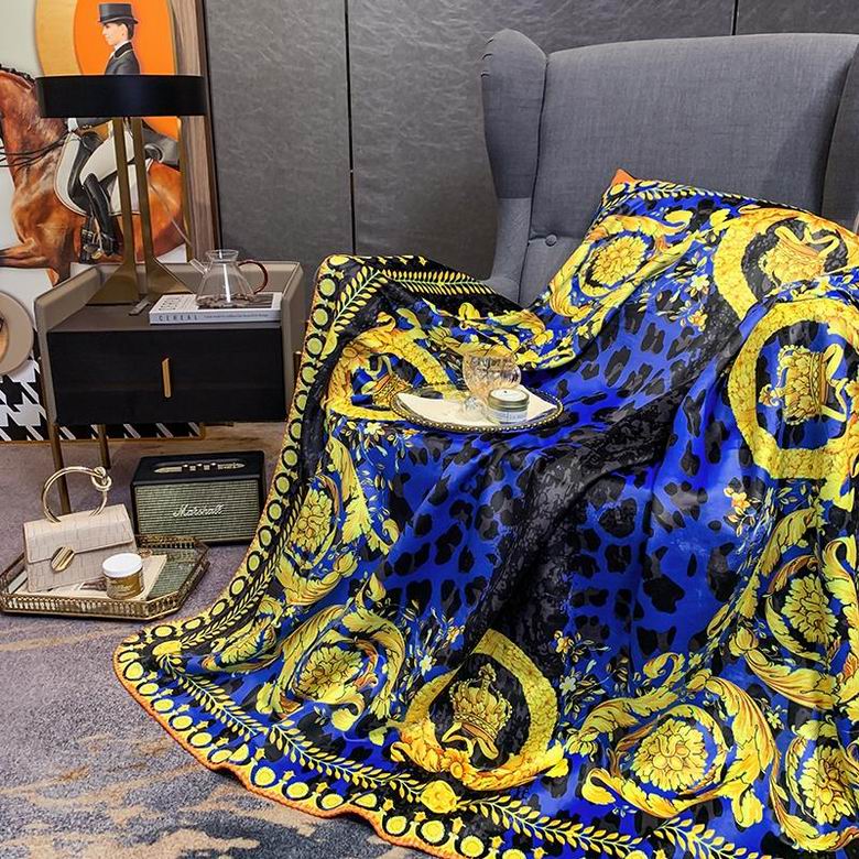 Versace 1.5x1.5m 1.5x2.0m 2.0x2.3m 32