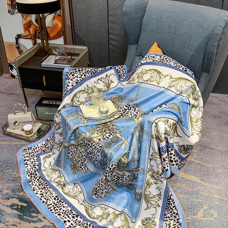 Versace 1.5x1.5m 1.5x2.0m 2.0x2.3m 35