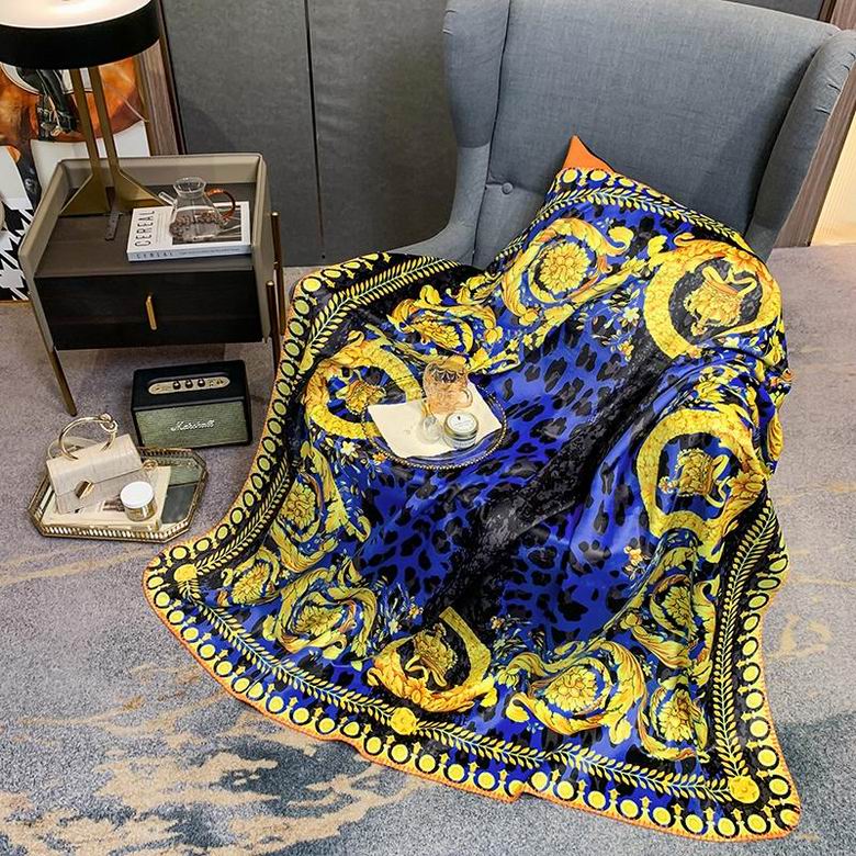 Versace 1.5x1.5m 1.5x2.0m 2.0x2.3m 32