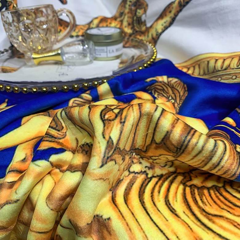 Versace 1.5x1.5m 1.5x2.0m 2.0x2.3m 33