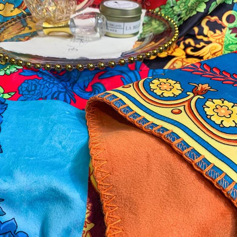 Versace 1.5x1.5m 1.5x2.0m 2.0x2.3m 34