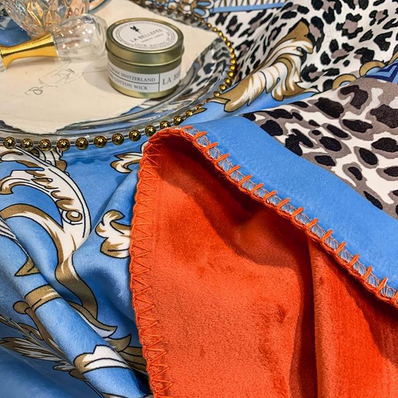 Versace 1.5x1.5m 1.5x2.0m 2.0x2.3m 35