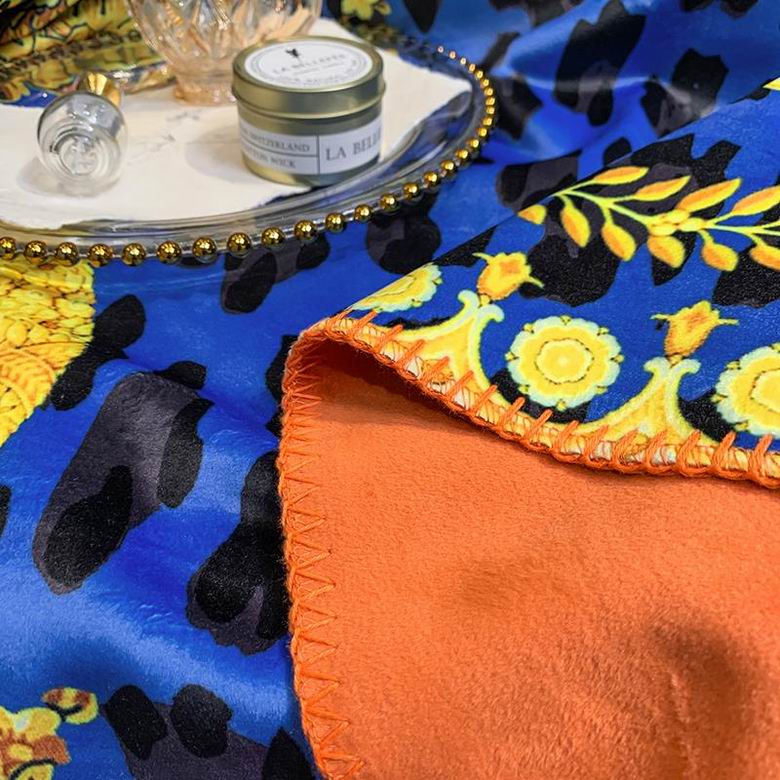 Versace 1.5x1.5m 1.5x2.0m 2.0x2.3m 32