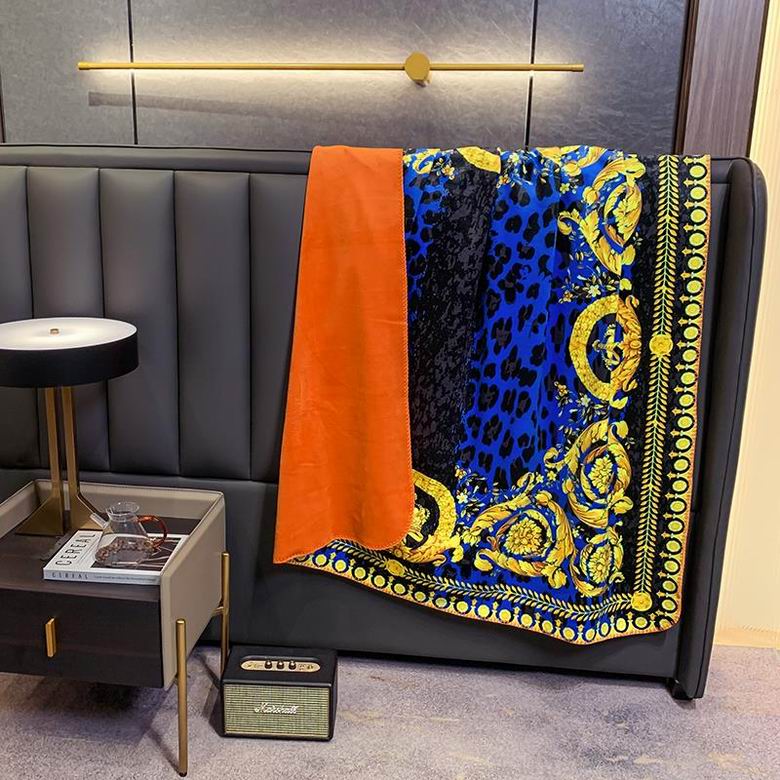 Versace 1.5x1.5m 1.5x2.0m 2.0x2.3m 32