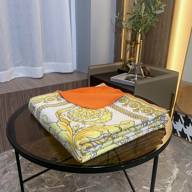 Versace 1.5x1.5m 1.5x2.0m 2.0x2.3m 30