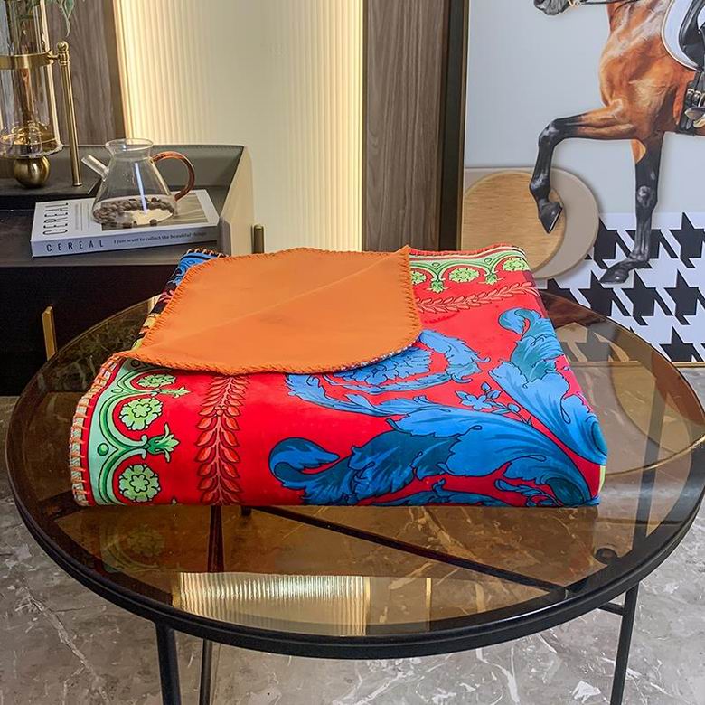 Versace 1.5x1.5m 1.5x2.0m 2.0x2.3m 34