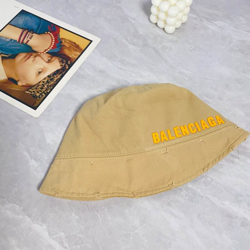 Balenciaga hat dx10