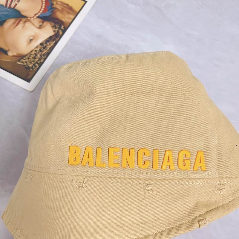 Balenciaga hat dx10