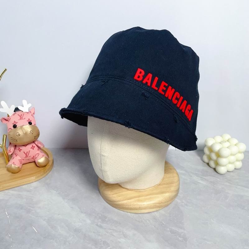 Balenciaga hat dx10