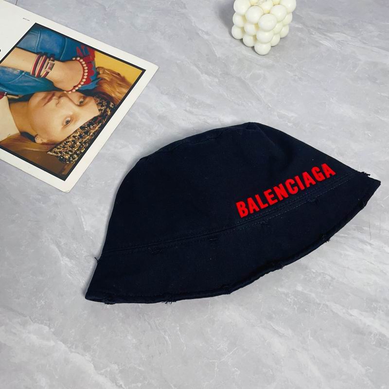 Balenciaga hat dx10