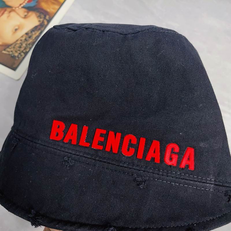 Balenciaga hat dx10