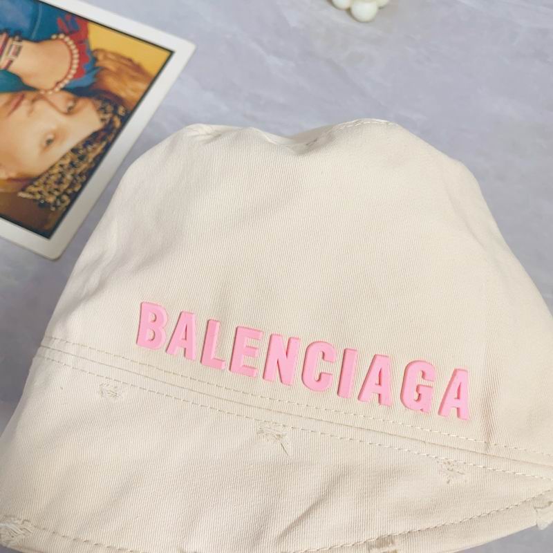 Balenciaga hat dx10
